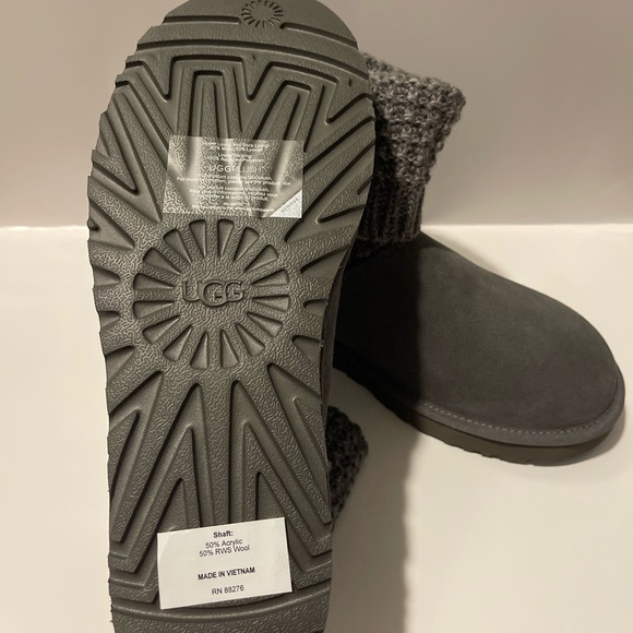 UGG Gray Slippers with Thick Knit Cuff - Picture 7 of 7